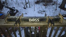 Pba09704-03 Boss Part # Rt3 34 Inch Htx Sport Duty Plow Mount Pushbeam 99-06 Denali