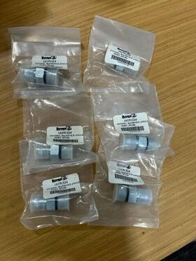 16151324 Buyers Products Lot 6- Snowdogg Angle Port Fitting