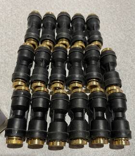 Buyers Products Nuc0p25 Lot Of 18 Brass/poly Dot Push-in Union Connector 1/4 Inch Tube