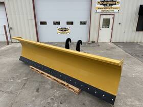 479-8118 Caterpillar New 14ft Wheel Loader Snow Plow Fusion Hook Up Box Pusher Blade 479-8118 Caterpillar New 14ft Wheel Loader Snow Plow Fusion Hook Up Box Pusher Blade