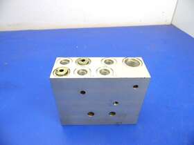 1tbp59a Curtis Manifold Block Assembly Snowplow Snow Plow Sno Pro 3000 Lot Of 1