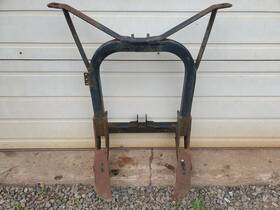 1tbp38a1 Curtis Sno-pro Oem 3000 Lift Frame Light Tower Hitch-n-run Snow Plow