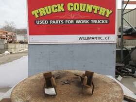 587.gm9o02 Gmc Truck Sierra350 Fisher Plow Mounts 2002 587.gm9o02 Gmc Truck Sierra350 Fisher Plow Mounts 2002