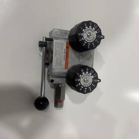 11663 Henderson Hydraulic Control Valve Assembly For Fsh Spreaders