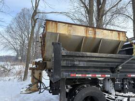 Wsh-x9x56 Henderson Stainless Steel Salt/sand Spreader