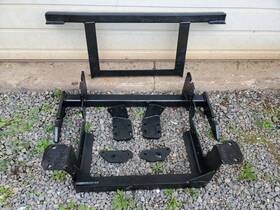 25013118 Hiniker Quick-hitch Snow Plow Mount 99-04 Ford F250 350 450 Superduty