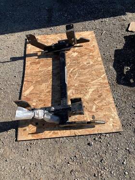 25013567 Hiniker Plow Mount Chevy/gmc K1500 2014 And Newer