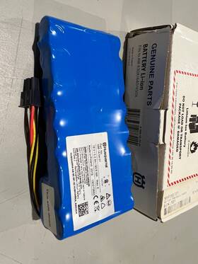 589585701 Husqvarna New Genuine Oem 18v Lithium Battery Pack Part #