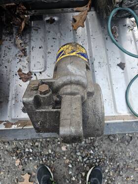 15726 Meyer E-60 Snow Plow Pump Base Meyers Sump E60