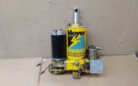 E401916 Meyer E 47 Electro Touch Snow Plow Pump Id- Not Tested
