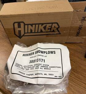 38813171 Oem Hiniker Head Light Adapter Kit For Chevy -