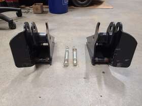 84609 Snowex 84608 Snowplow Receiver Bracket Set / . Excellent Condition