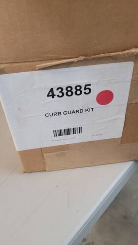 43885 Western Oem Genuine Curb Guards New