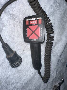 66635 Western Handheld V-plow Controller Round 10 Pin 9 Button Used And Untested