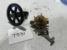 Briggs And Stratton Oil Slinger 691997 & Camshaft 691449 (#7531). Fixed Price $7.00.